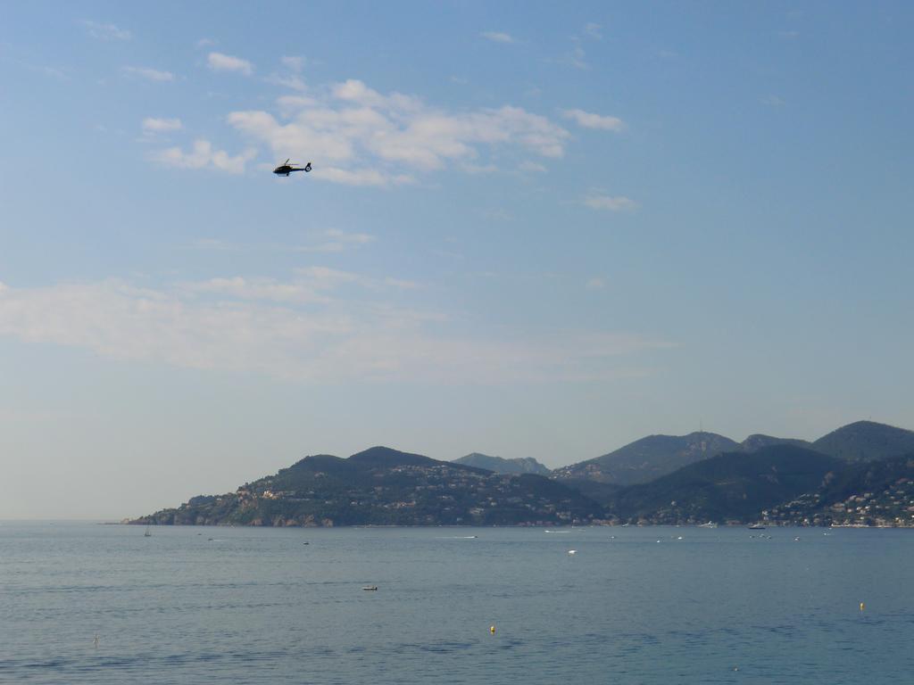 Cannes - View Cap Esterel Dış mekan fotoğraf