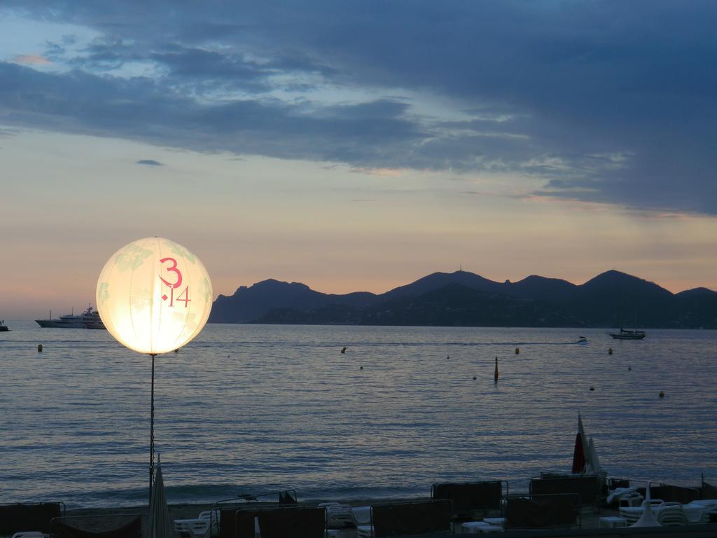 Cannes - View Cap Esterel Dış mekan fotoğraf